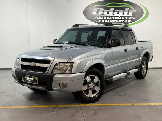 CHEVROLET S10 2.4 MPFI EXECUTIVE 4X2 CD 8V FLEX 4P MANUAL CHEVROLET S10 2.4 MPFI EXECUTIVE 4X2 CD 8V FLEX 4P MANUAL